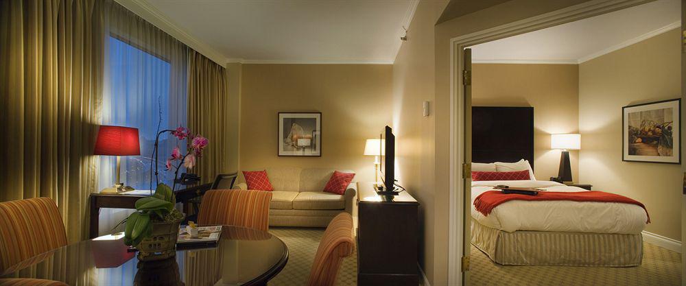 Georgian Court Hotel, Worldhotels Elite Vancouver Room photo